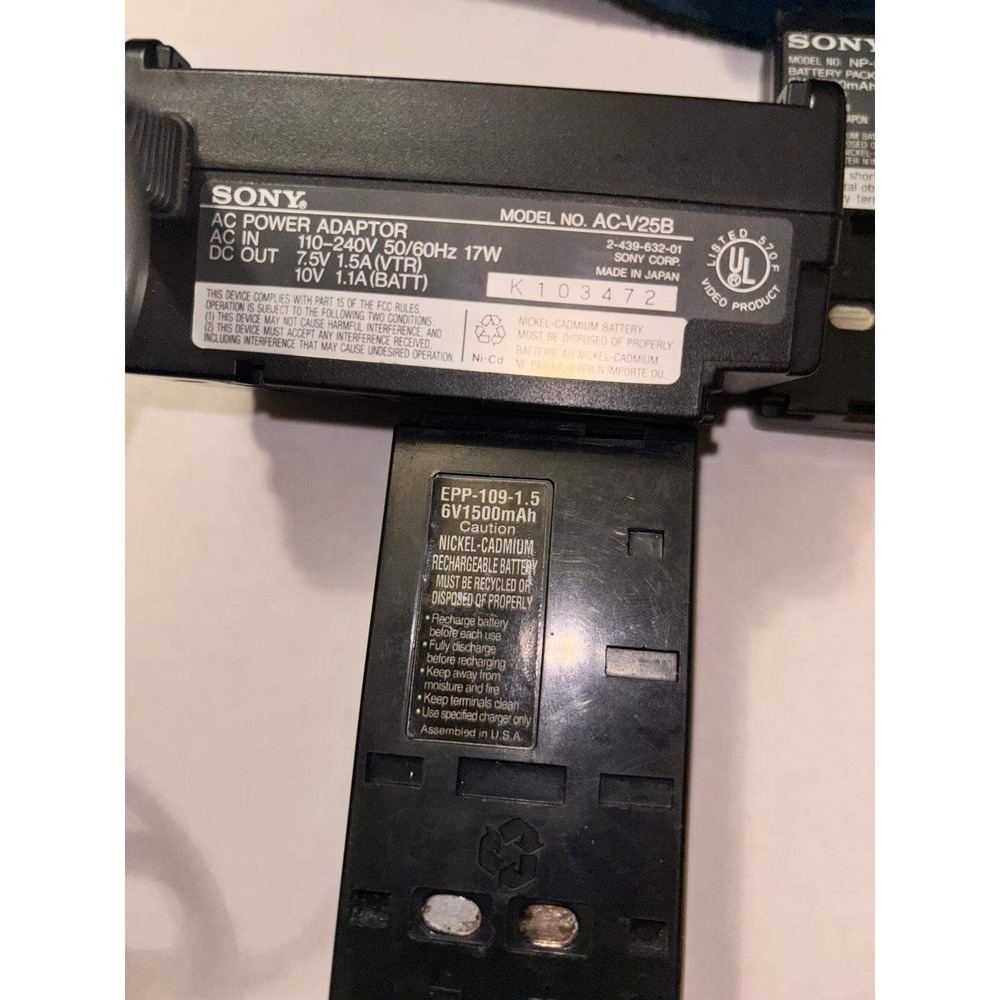 Vintage Sony Video 8 Handycam CCD-FX630 Camcorder 12x SteadyShot AS IS - PARTS - Picture 7 of 8